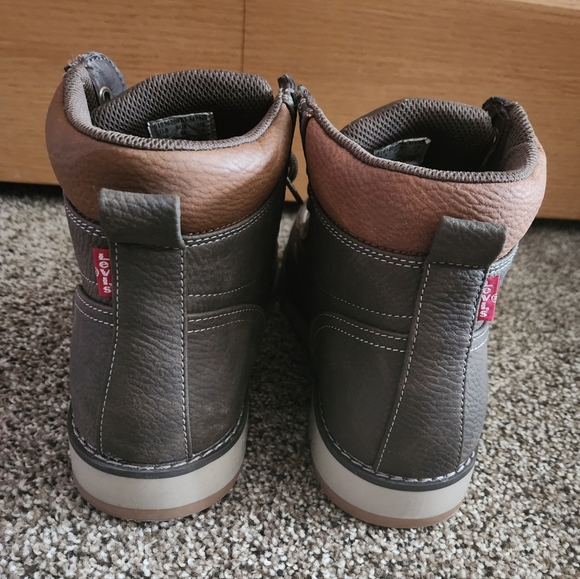 Levi's Boots - Picture 3 of 3